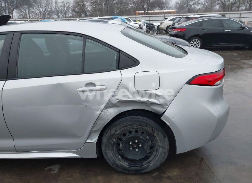 Photo 18 of 2021 Toyota Corolla LE (VIN 5YFEPMAE1MP175677)