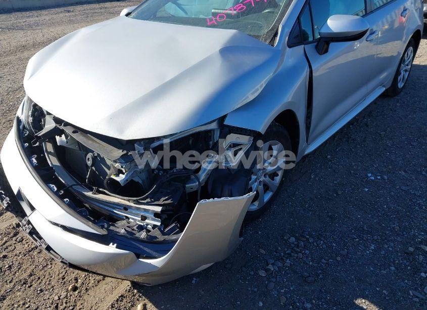 Photo 17 of 2021 Toyota Corolla LE (VIN 5YFEPMAE1MP196142)