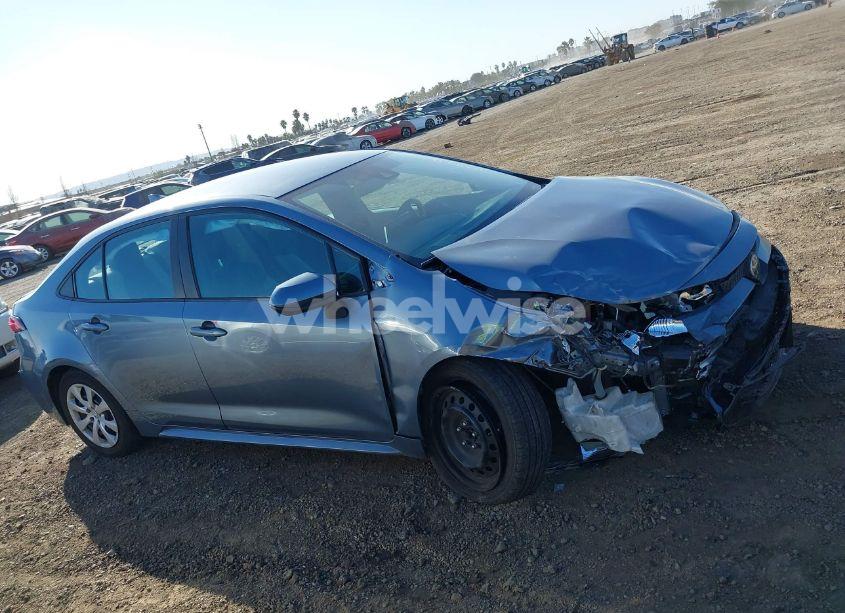 Photo 13 of 2021 Toyota Corolla LE (VIN 5YFEPMAE1MP214347)