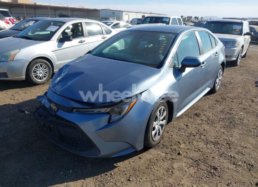 Photo 2 of 2021 Toyota Corolla LE (VIN 5YFEPMAE1MP214347)