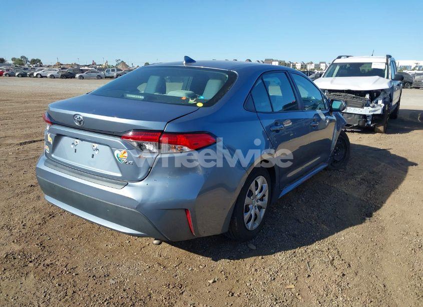 Photo 4 of 2021 Toyota Corolla LE (VIN 5YFEPMAE1MP214347)