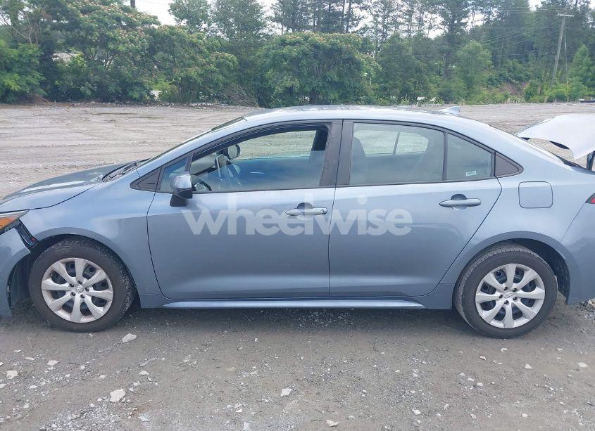 Photo 14 of 2021 Toyota Corolla LE (VIN 5YFEPMAE1MP219953)