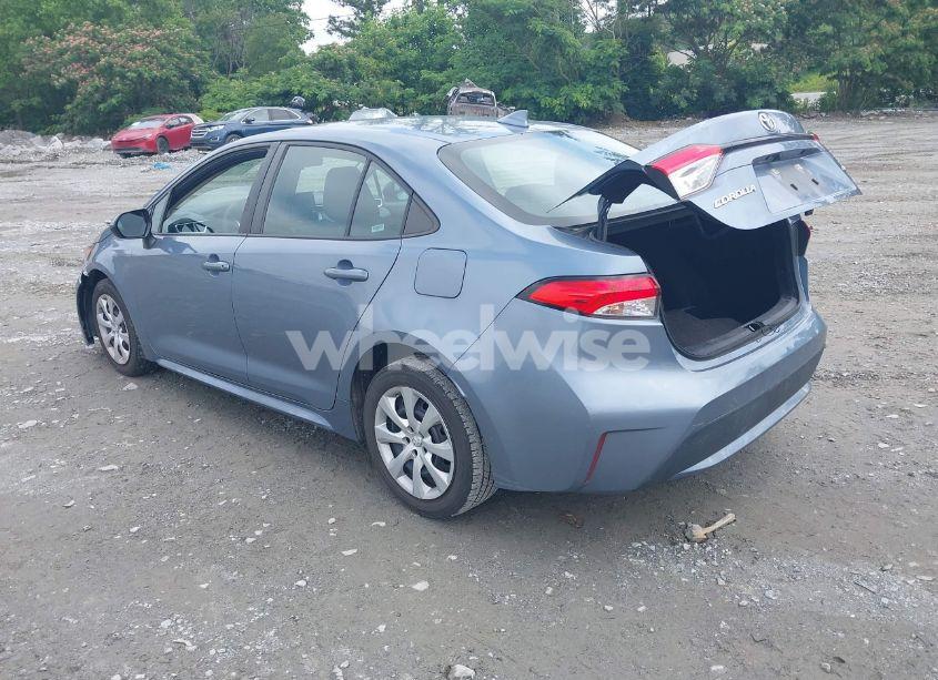 Photo 3 of 2021 Toyota Corolla LE (VIN 5YFEPMAE1MP219953)