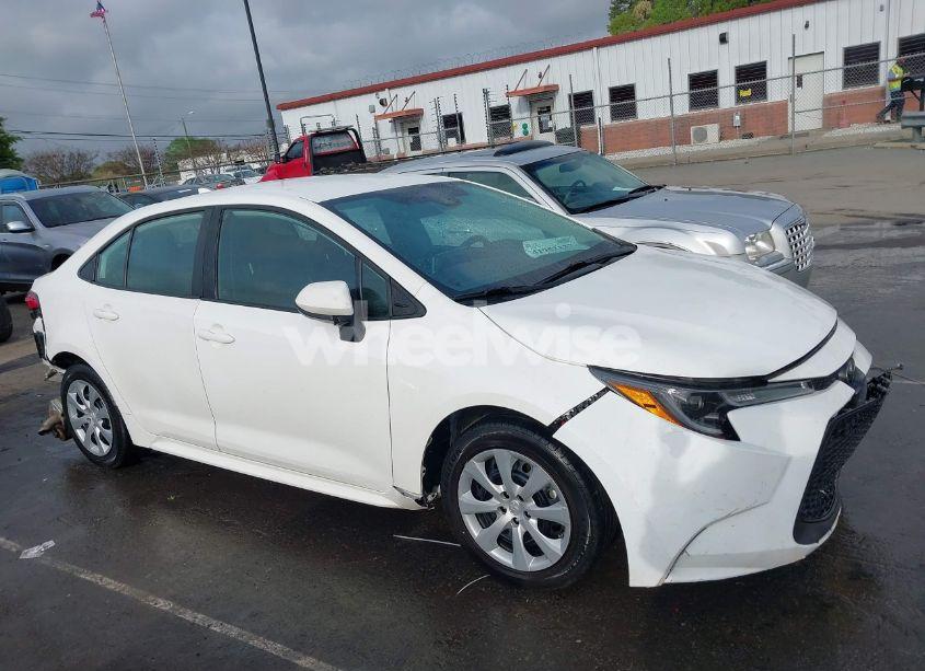 Photo 13 of 2021 Toyota Corolla LE (VIN 5YFEPMAE1MP236722)