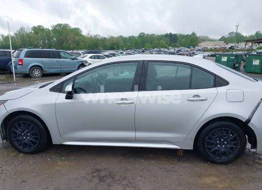 Photo 15 of 2021 Toyota Corolla LE (VIN 5YFEPMAE1MP243895)