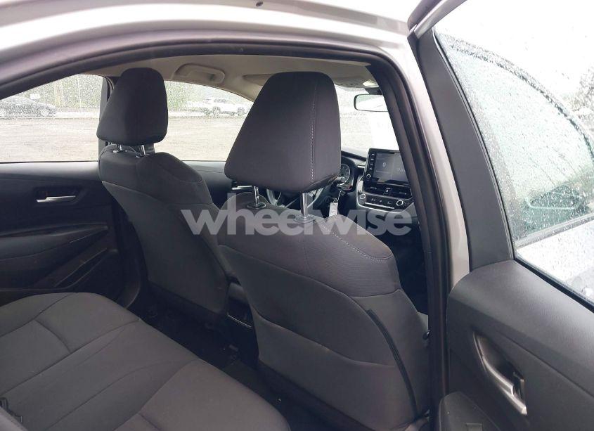 Photo 8 of 2021 Toyota Corolla LE (VIN 5YFEPMAE1MP243895)