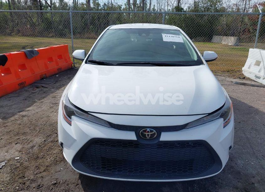 Photo 13 of 2021 Toyota Corolla LE (VIN 5YFEPMAE1MP249194)