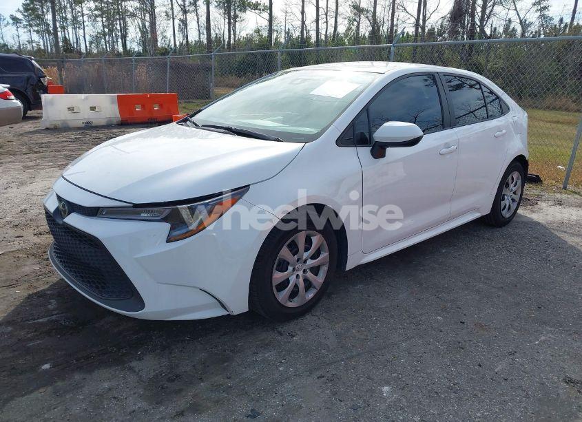 Photo 2 of 2021 Toyota Corolla LE (VIN 5YFEPMAE1MP249194)