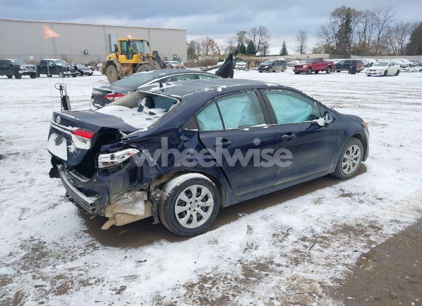 Photo 4 of 2021 Toyota Corolla LE (VIN 5YFEPMAE1MP249826)