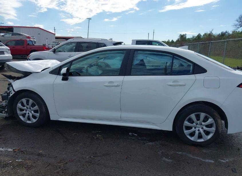 Photo 14 of 2021 Toyota Corolla LE (VIN 5YFEPMAE1MP257005)