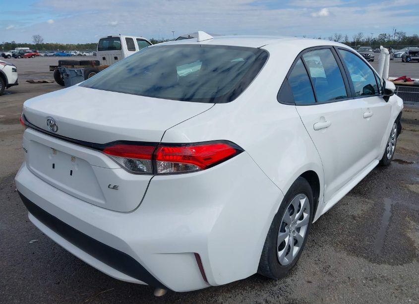 Photo 4 of 2021 Toyota Corolla LE (VIN 5YFEPMAE1MP257005)