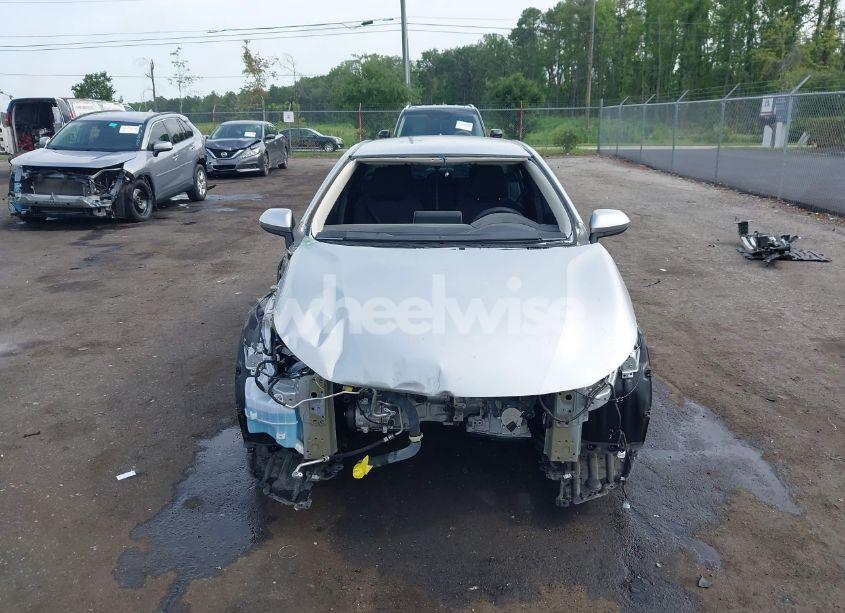 Photo 13 of 2021 Toyota Corolla LE (VIN 5YFEPMAE1MP263743)