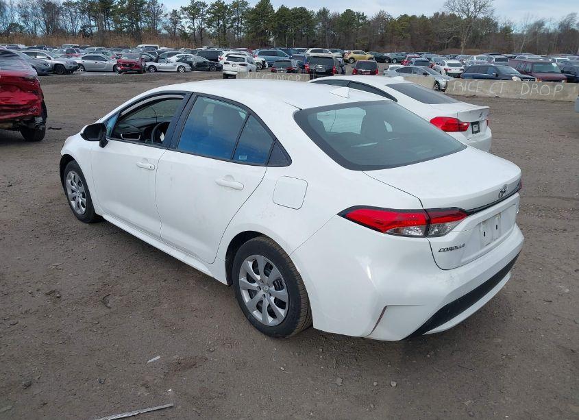 Photo 3 of 2022 Toyota Corolla LE (VIN 5YFEPMAE1NP274887)