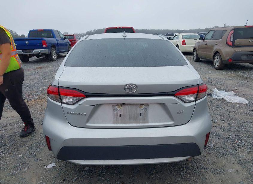 Photo 16 of 2022 Toyota Corolla LE (VIN 5YFEPMAE1NP286294)