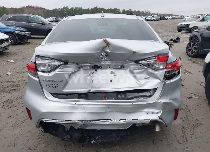 Photo 6 of 2022 Toyota Corolla LE (VIN 5YFEPMAE1NP288854)