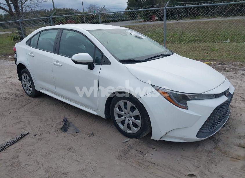 2022 Toyota Corolla LE (VIN 5YFEPMAE1NP307323) main photo