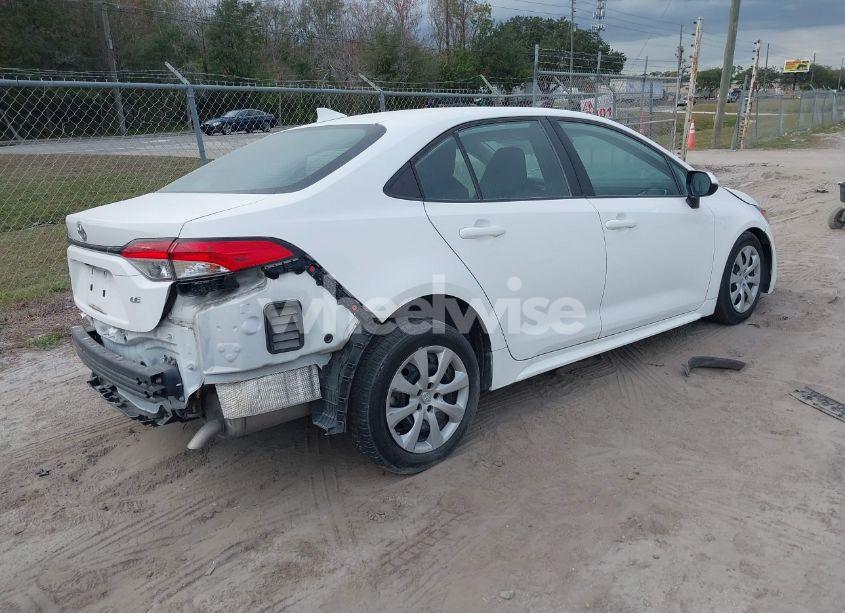 Photo 4 of 2022 Toyota Corolla LE (VIN 5YFEPMAE1NP307323)