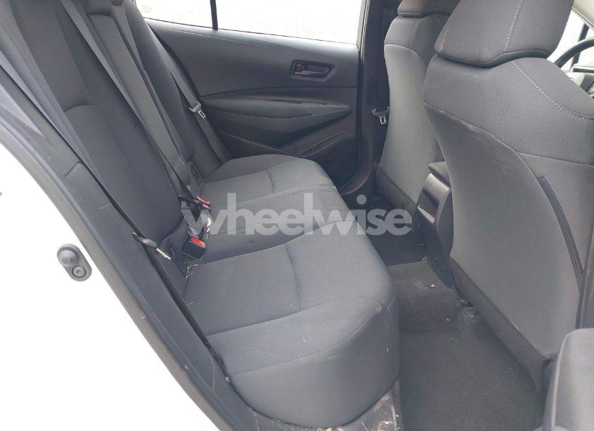 Photo 8 of 2022 Toyota Corolla LE (VIN 5YFEPMAE1NP307323)