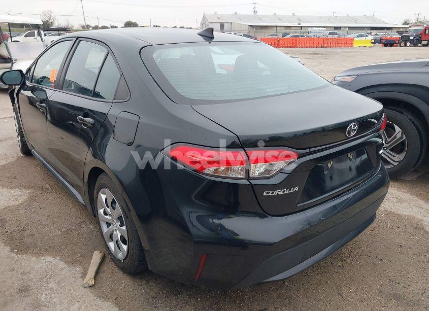 Photo 3 of 2022 Toyota Corolla LE (VIN 5YFEPMAE1NP325160)