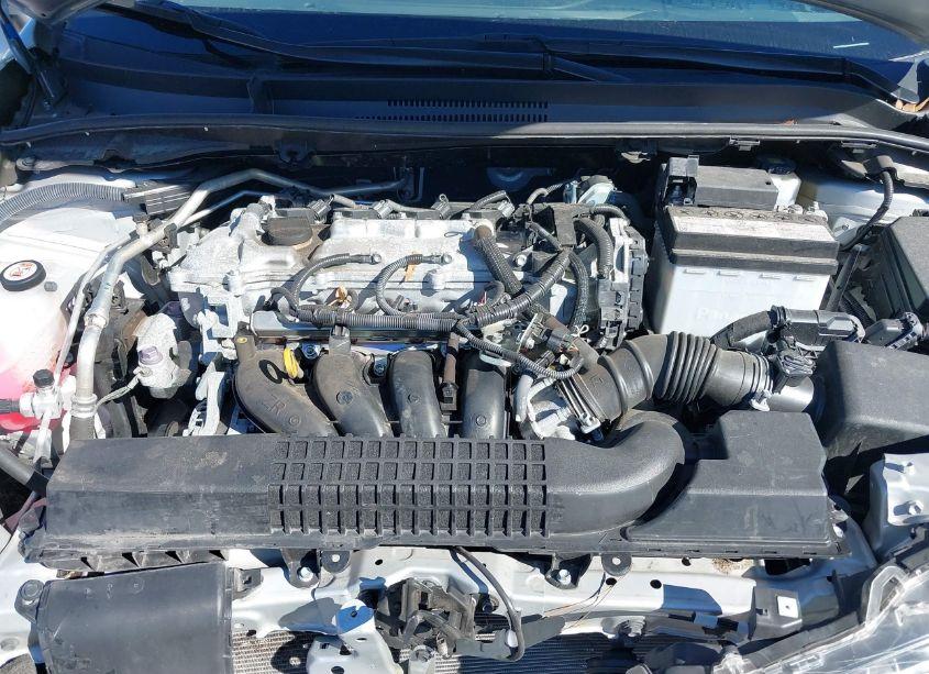 Photo 10 of 2022 Toyota Corolla LE (VIN 5YFEPMAE1NP332965)