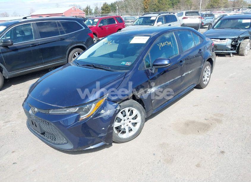 Photo 2 of 2022 Toyota Corolla LE (VIN 5YFEPMAE1NP334098)