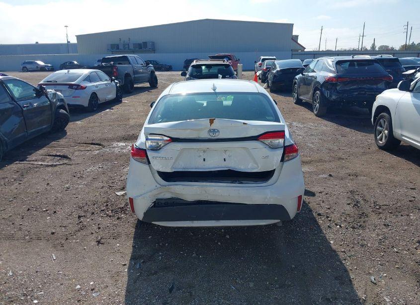 Photo 16 of 2022 Toyota Corolla LE (VIN 5YFEPMAE1NP339379)