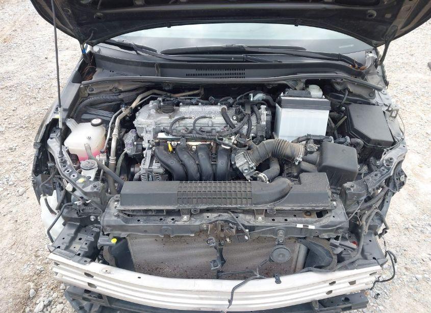 Photo 10 of 2022 Toyota Corolla LE (VIN 5YFEPMAE1NP358305)