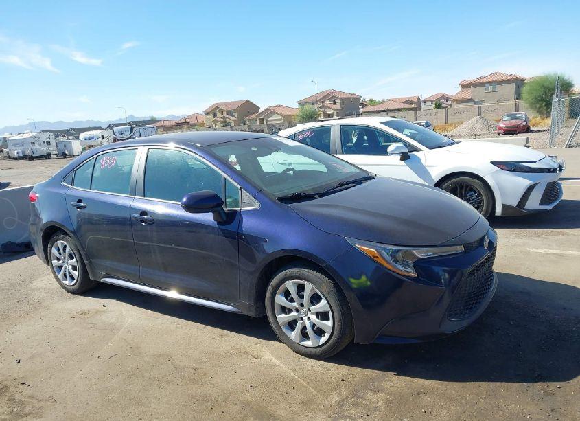 Photo 13 of 2022 Toyota Corolla LE (VIN 5YFEPMAE1NP368591)