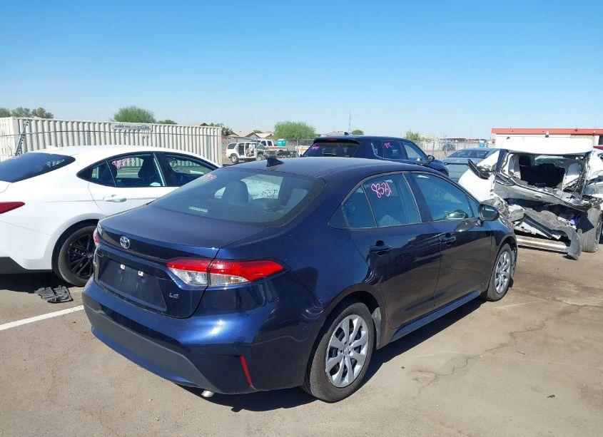 Photo 4 of 2022 Toyota Corolla LE (VIN 5YFEPMAE1NP368591)