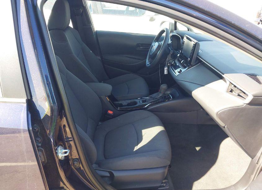 Photo 5 of 2022 Toyota Corolla LE (VIN 5YFEPMAE1NP368591)