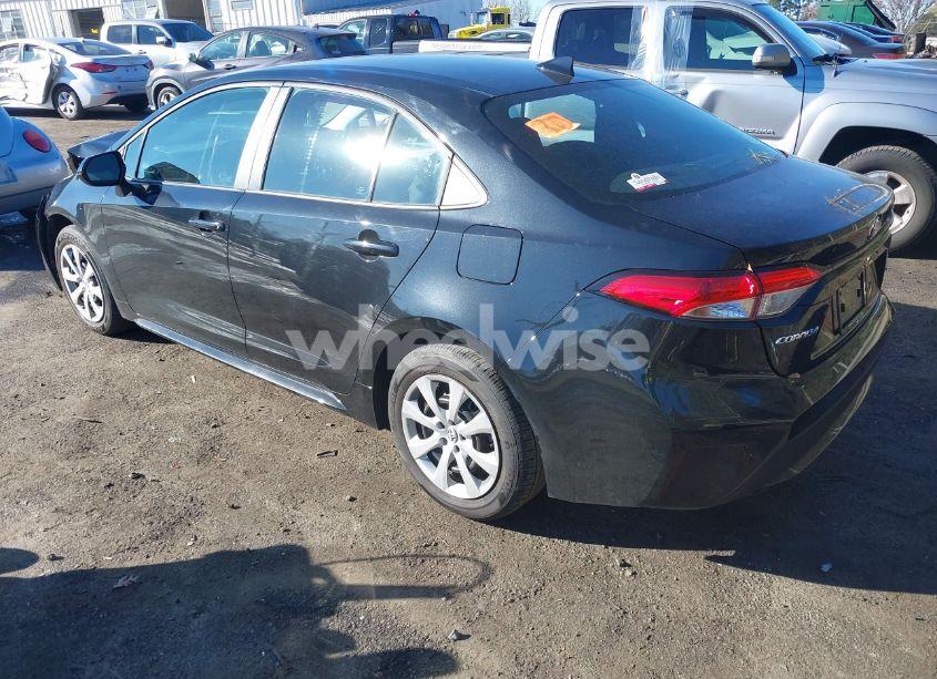 Photo 3 of 2022 Toyota Corolla LE (VIN 5YFEPMAE1NP372110)