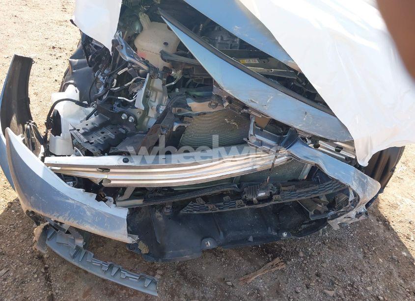 Photo 6 of 2022 Toyota Corolla LE (VIN 5YFEPMAE1NP380062)