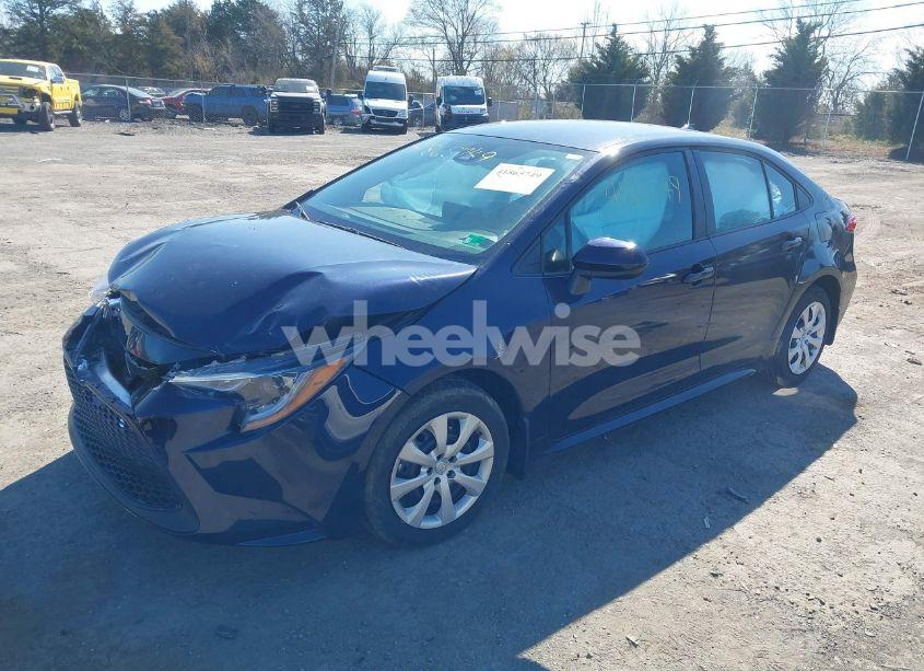 Photo 2 of 2022 Toyota Corolla LE (VIN 5YFEPMAE1NP387433)