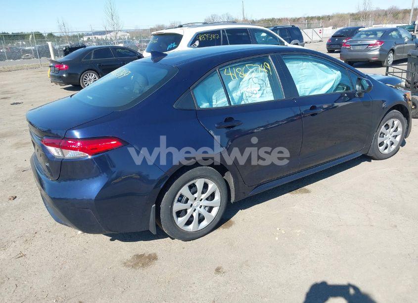 Photo 4 of 2022 Toyota Corolla LE (VIN 5YFEPMAE1NP387433)