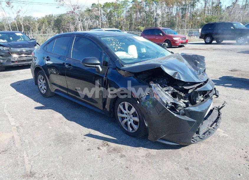 2021 Toyota Corolla LE (VIN 5YFEPMAE2MP152456) main photo