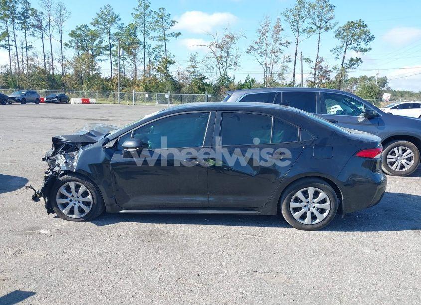 Photo 14 of 2021 Toyota Corolla LE (VIN 5YFEPMAE2MP152456)