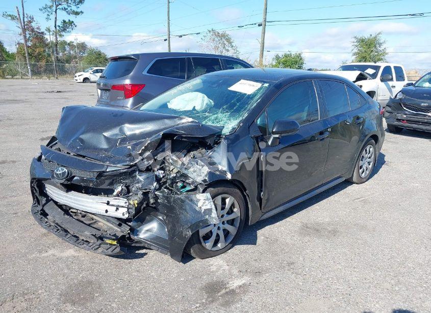 Photo 2 of 2021 Toyota Corolla LE (VIN 5YFEPMAE2MP152456)