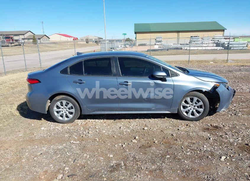 Photo 12 of 2021 Toyota Corolla LE (VIN 5YFEPMAE2MP153140)