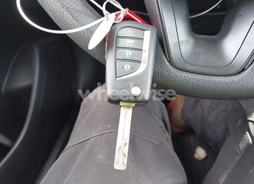 Photo 11 of 2021 Toyota Corolla LE (VIN 5YFEPMAE2MP160718)