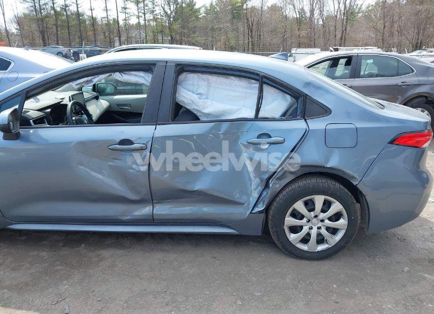 Photo 6 of 2021 Toyota Corolla LE (VIN 5YFEPMAE2MP160718)