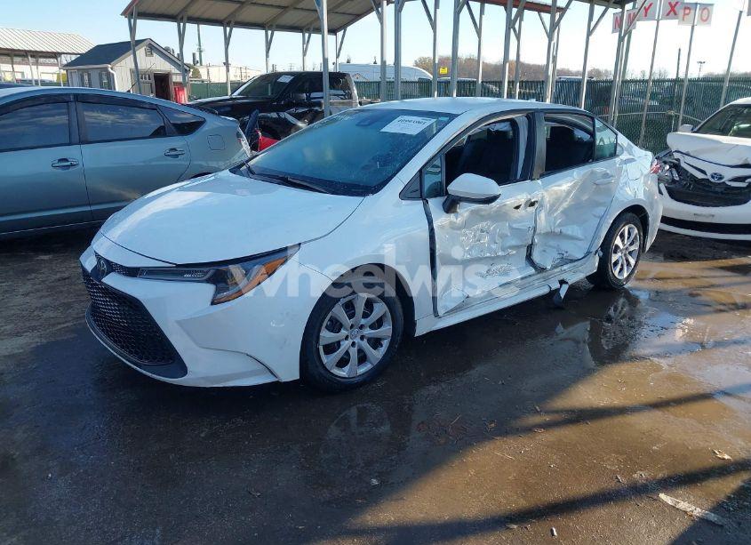 Photo 2 of 2021 Toyota Corolla LE (VIN 5YFEPMAE2MP165532)