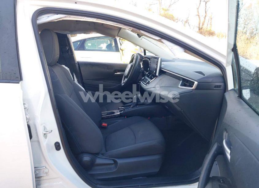 Photo 5 of 2021 Toyota Corolla LE (VIN 5YFEPMAE2MP165532)