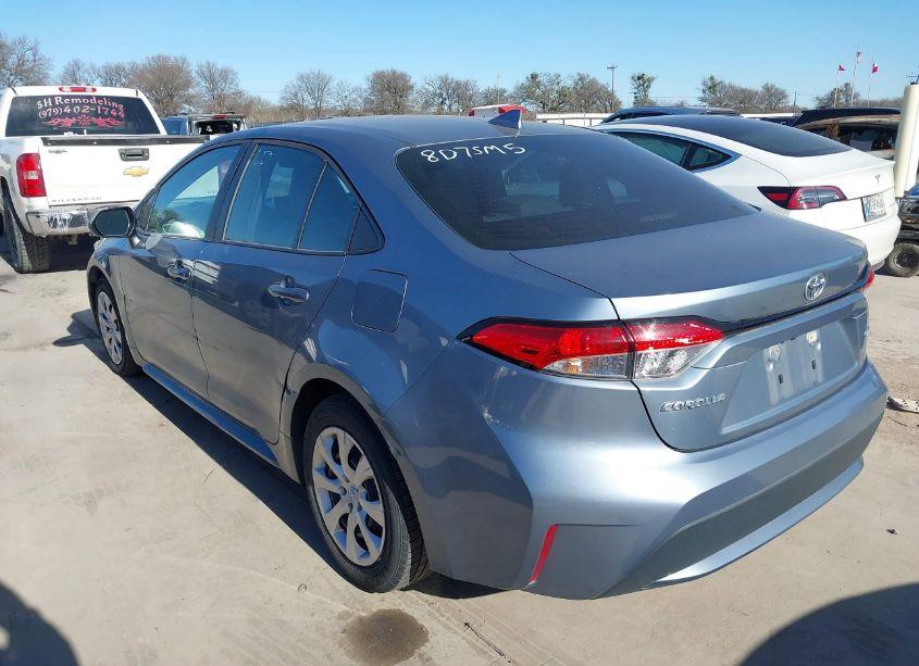 Photo 3 of 2021 Toyota Corolla LE (VIN 5YFEPMAE2MP168060)