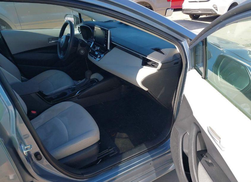 Photo 5 of 2021 Toyota Corolla LE (VIN 5YFEPMAE2MP168060)