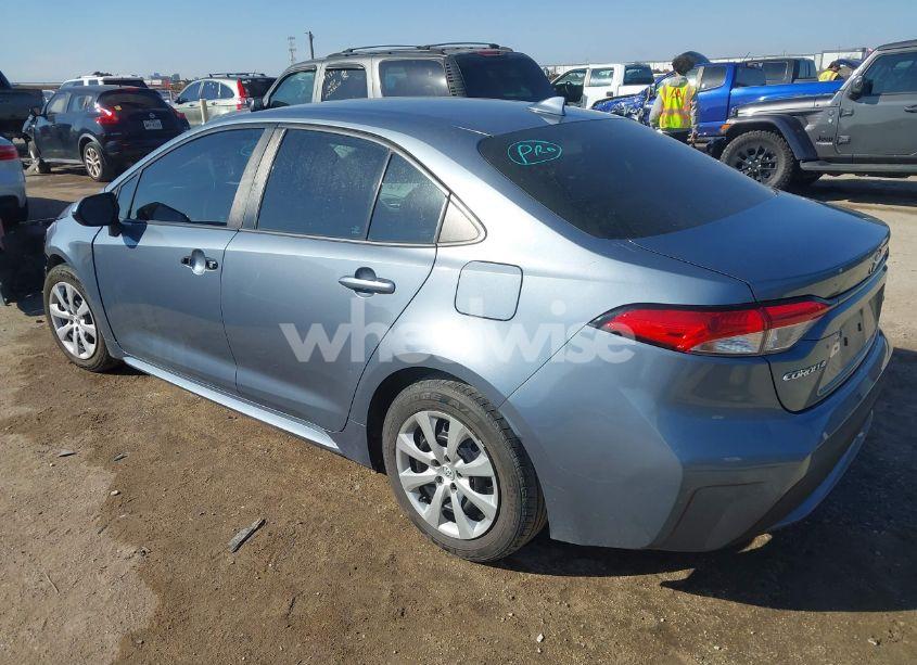 Photo 3 of 2021 Toyota Corolla LE (VIN 5YFEPMAE2MP174599)