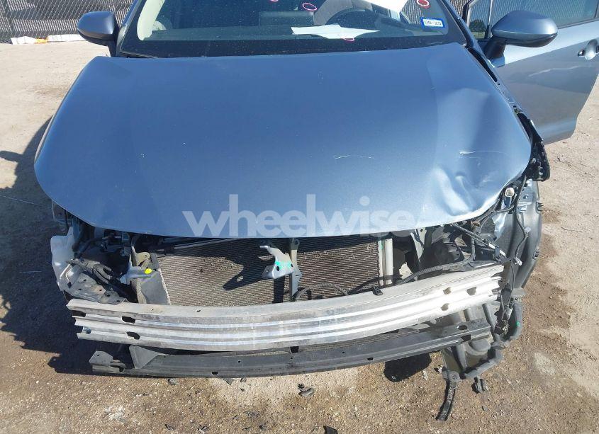 Photo 6 of 2021 Toyota Corolla LE (VIN 5YFEPMAE2MP174599)