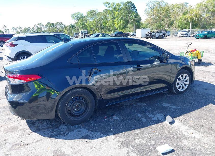 Photo 13 of 2021 Toyota Corolla LE (VIN 5YFEPMAE2MP178409)