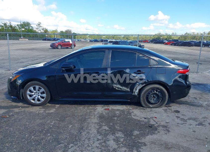 Photo 14 of 2021 Toyota Corolla LE (VIN 5YFEPMAE2MP178409)