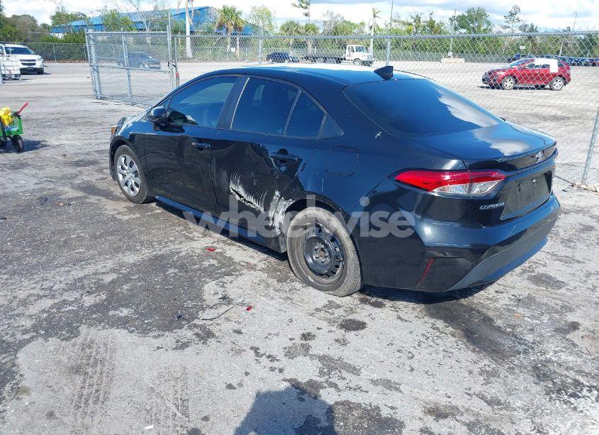 Photo 3 of 2021 Toyota Corolla LE (VIN 5YFEPMAE2MP178409)