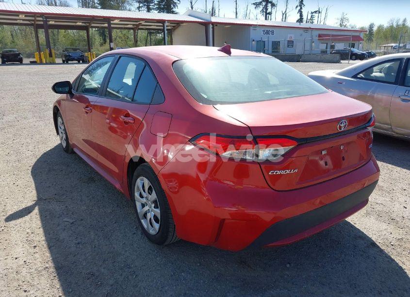 Photo 3 of 2021 Toyota Corolla LE (VIN 5YFEPMAE2MP180273)